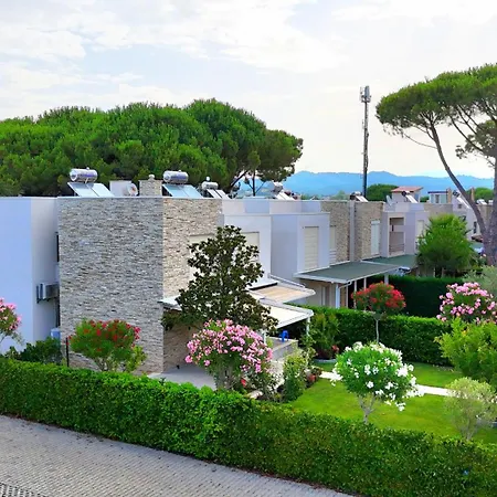 Apartment Lura 3 Homes 256 *